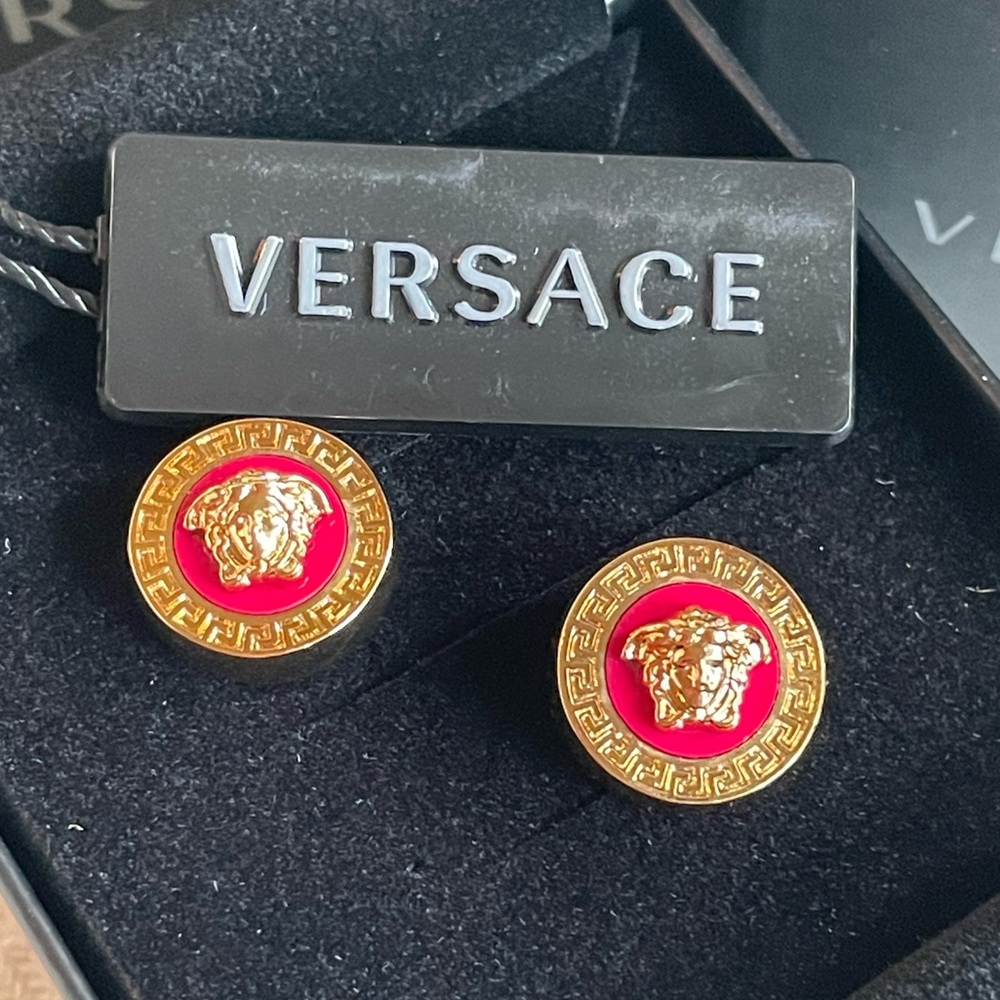 !RARE! NIB VERSACE Medusa Stud Earrings SOLD OUT DEAD STOCK